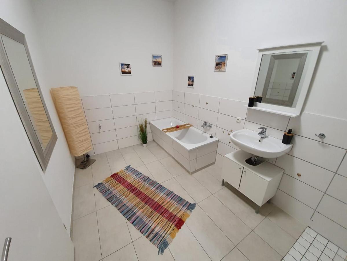Zum Wachstuebchen Apartment เควดลินบวร์ก ภายนอก รูปภาพ