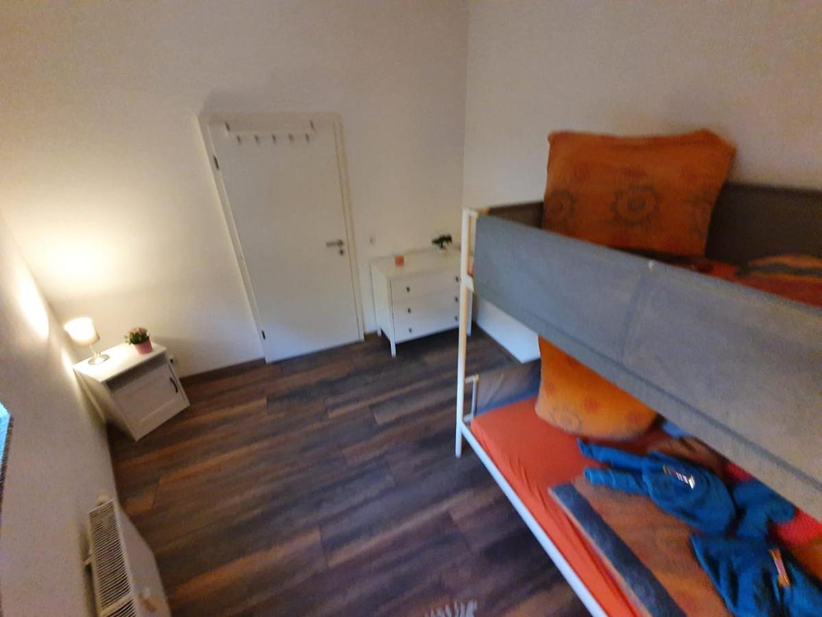 Zum Wachstuebchen Apartment เควดลินบวร์ก ภายนอก รูปภาพ